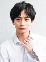 スーツ短髪ツーブロック束感モテる黒髪シークレットパーマ流行