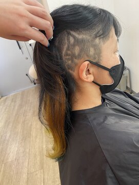 エンリー(ENlee) 【とまべち】刈り上げラインアートでネコチャン！