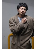 ブークル(boucle)&nbsp;刈り上げないショート　オン眉　個性派　メンズパーマ