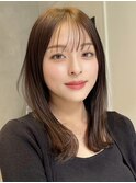 顔周りレイヤーカットくびれヘアミルクティーベージュカラー