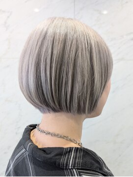 ベイリコルド(Bei Licoldo.) 白いボブ 名古屋 名駅