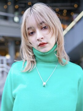 ギークス(GEEKS) 【GEEKS渋谷】ブリーチリタッチホワイトベージュ/ハッシュカット