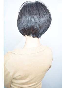 ラウンジ モリオ イケブクロ(Lounge MORIO Ikebukuro) 【morio池袋】骨格矯正 黒髪とろみモードショートボブ