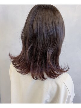 エイト ヘアサロン 渋谷本店(EIGHT) a