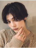 大人可愛いシャープブランジュ小顔ハンサムショート