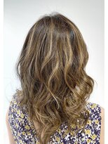 ヘアーワークス ヘルム 渋谷店(HAIR WORKS HELM)&nbsp;白髪染＋バレイヤージュカラー☆脱黒髪☆