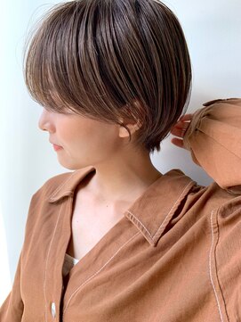 ベター(better) 前髪長めのショートスタイル