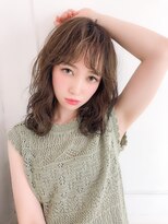 レイミュー 千葉(Lei miu)&nbsp;センターパートでくしゃカワいいミディレイヤー【Lei 土屋健司】