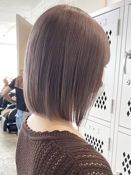 エリマ 調布(elima) ホワイトベージュ ラベンダーカラーボブ ダブルカラー