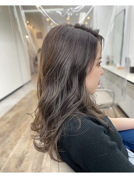 ナンバー 秋田店(N°) 大人かわいいくびれミディラベンダーインナーカラー