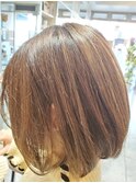 ベージュカラー×ハイライト×ボブスタイル