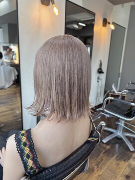 ヘアアンドメイク エジェリ(hair&make egerie) 【ミルクティーベージュ 外ハネ ボブ 恵比寿】