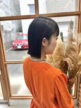 サティ(sati) 【sati 子安】切りっぱなしボブ