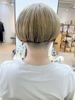 モリオ フロム ロンドン 成増店&nbsp;【morio成増 セリザワ】刈り上げショートボブ アンブレラカラー