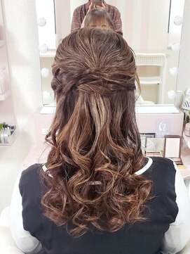 ヒャン(hyang) ゆるふわねじりハーフアップ