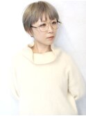 天神【BIRTH】くすみベージュ×耳かけマッシュショート　2