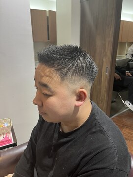 スリーク 吹田店(Sleek) バズカット