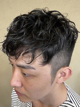 ハッピー ヘアーサロンの写真/メンズの身だしなみはプロにお任せ◆自分では難しい眉カットやシェービングも、トータルサポート◎