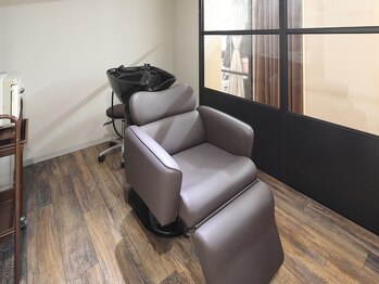 スタジオアール(studio R)の写真/初めての方も緊張せずにリラックスできる雰囲気が魅力♪気さくなスタッフが、笑顔でお出迎えしてくれる☆