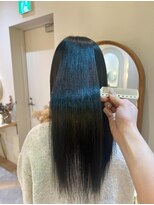 アンド ラ ブランシュ(&.La Blanche)&nbsp;暗めカラー/ミディアムヘア/デザインカラー/縮毛矯正