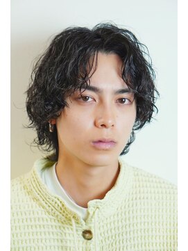 オーシャントーキョー ホワイト 原宿(OCEAN TOKYO WHITE) 黒髪波巻きツイストスパイラルマッシュウルフ