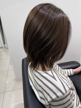 アンテイク(ANTEQUE) マットベージュ／くびれレイヤー／髪質改善トリートメント／