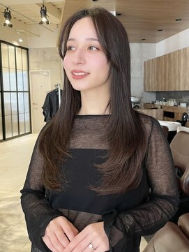 グランド(GRAND) ロングヘア30代40代縮毛矯正レイヤー前髪なし前髪あり表参道