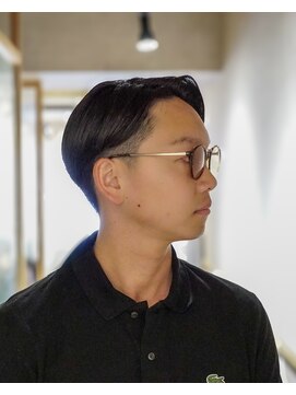 ダウズバーバーショップ 渋谷(dau's barber shop) 【センターパート】メンズ/バーバー/渋谷/宮益坂