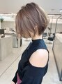 リヴ(LIV)&nbsp;前下がりショートボブ