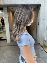 メリー(merry craftsman's factory)&nbsp;外国人風バレイヤージュ、ハイライトカラー、シャドールーツ