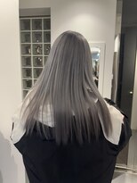 ビューズ(VIEWS)&nbsp;シルバーカラー/グレージュ/ホワイトシルバー(表参道駅)