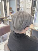 ホワイトシルバー×ショート