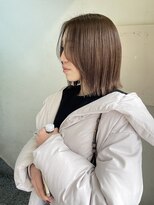 ネオリーブ チロル 横浜西口店(Neolive CiroL.)&nbsp;大人ヘア きりっぱなし 顔周りレイヤー ベージュ 【miku】