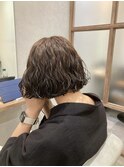 ミニボブにかわいいパーマ