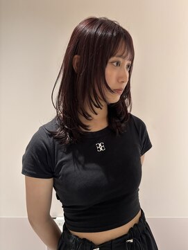 マイル 渋谷(mile) 暗めカラーとカシス×ミディアムカット