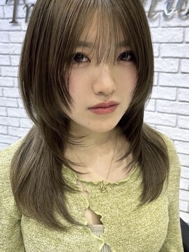 アエラバイトゥルークリエイション(AERA by True Creation) 赤み撲滅オリーブベージュ