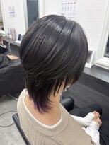 フース(Hus)&nbsp;メンズウルフ　裾カラー　インナーカラー