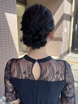 コス(KoS)&nbsp;結婚式お呼ばれシニヨンアレンジ