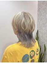 エムツー(mtm)&nbsp;ホワイトベージュ×シルバーグレーのハイトーンウルフ