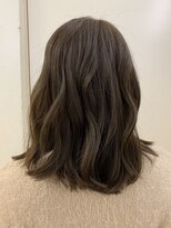 パティオン(PATIONN)&nbsp;ロブスタイル☆トップにレイヤーを☆グレージュでツヤ感を