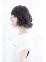 ミック ヘアアンドビューティー 大山店(miq  Hair&Beauty)&nbsp;くせ毛風カール×個性的カラーでガーリーボブ
