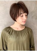 前髪からふんわり立ち上がる魅力大人ショート◎