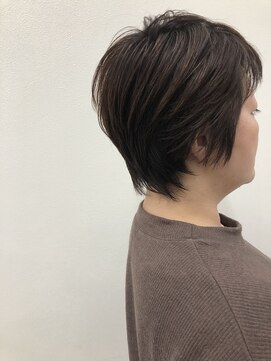 ラブズラフズ 下上津役店 (Loves Laughs) 大人人気ショートヘアー