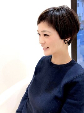 ショートヘア専門イマジナシオン 前髪短めショートボブ L イマジナシオン Imagination のヘアカタログ ホットペッパービューティー