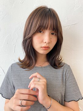 アンヘアー(UNHAIR by shiomiH) 大人かわいいフェザーバングロブ