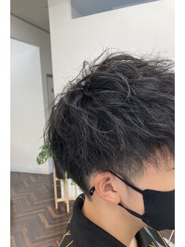 オレンチメンズヘアー(ORENCHI MEN'S HAIR) マッシュツーブロックパーマスタイル束感