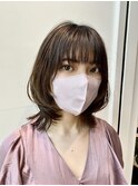 韓国レイヤーカット　ミディアム　くびれヘア