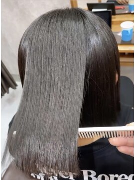 コローレ(Colore) 透明暗黒カラー＋エステ級美髪【縮毛矯正・髪質改善】