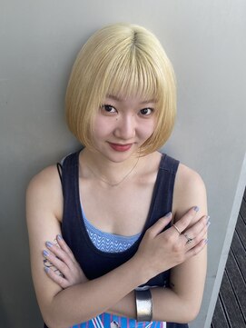 エアー 青山(AIR) 30代40代小顔ヘアハンサムコンパクト丸みショートボブ