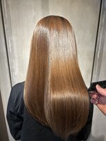 ロナロナ&nbsp;髪質改善トリートメント冬の乾燥防いで艶々ロング